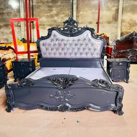 Ace Wood Crafts - Timeless Greyish Classic Luxury Bedroom Set Manufacturers, Suppliers, Exporters in Sonipat