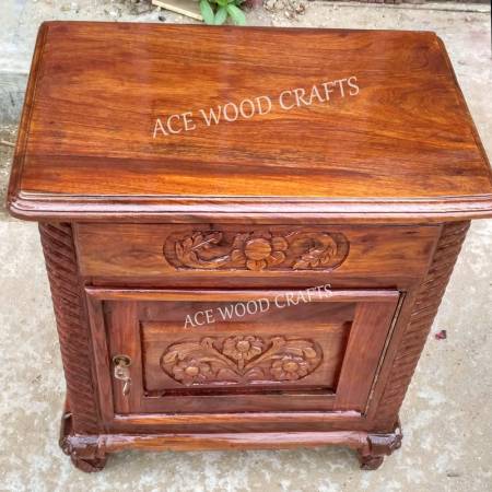 Handcrafted Wooden Carved Side Table Premium Sheesham Wood Customizable Design Ace Wood Crafts Manufacturers, Suppliers, Exporters in Sonipat